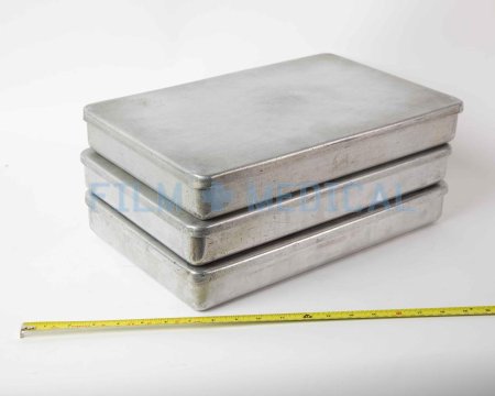Trays Metal with Lids Large (priced individually)